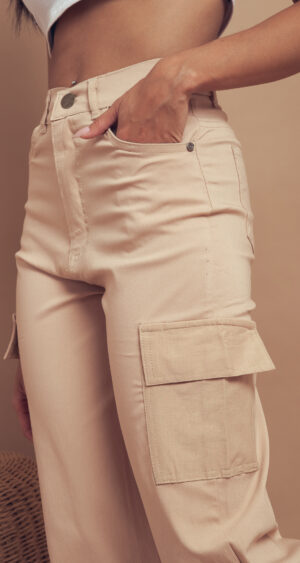 Alternative view of WID LEG ERIKA CARGO BENGALINA