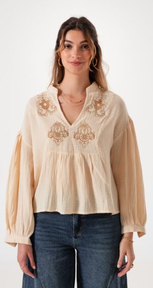 BLUSA BORDADA - Q008