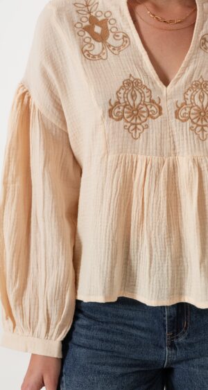 Alternative view of BLUSA BORDADA - Q008
