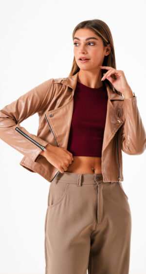 Alternative view of CAMPERA CIERRE CRUZADO ECOCUERO