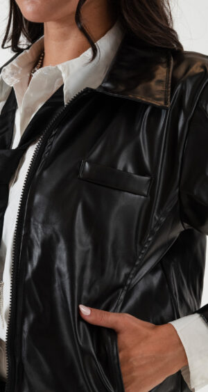 Alternative view of CAMPERA NINA ECOCUERO