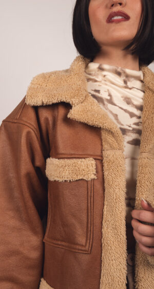 Alternative view of CASACA GAMULAN