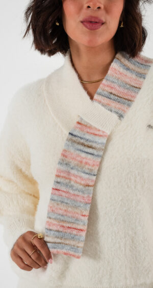 Alternative view of SUETER BUFANDA - 13#