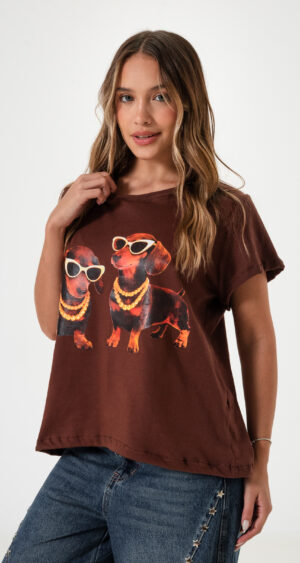 Alternative view of REMERA PERRITOS SALCHICHA