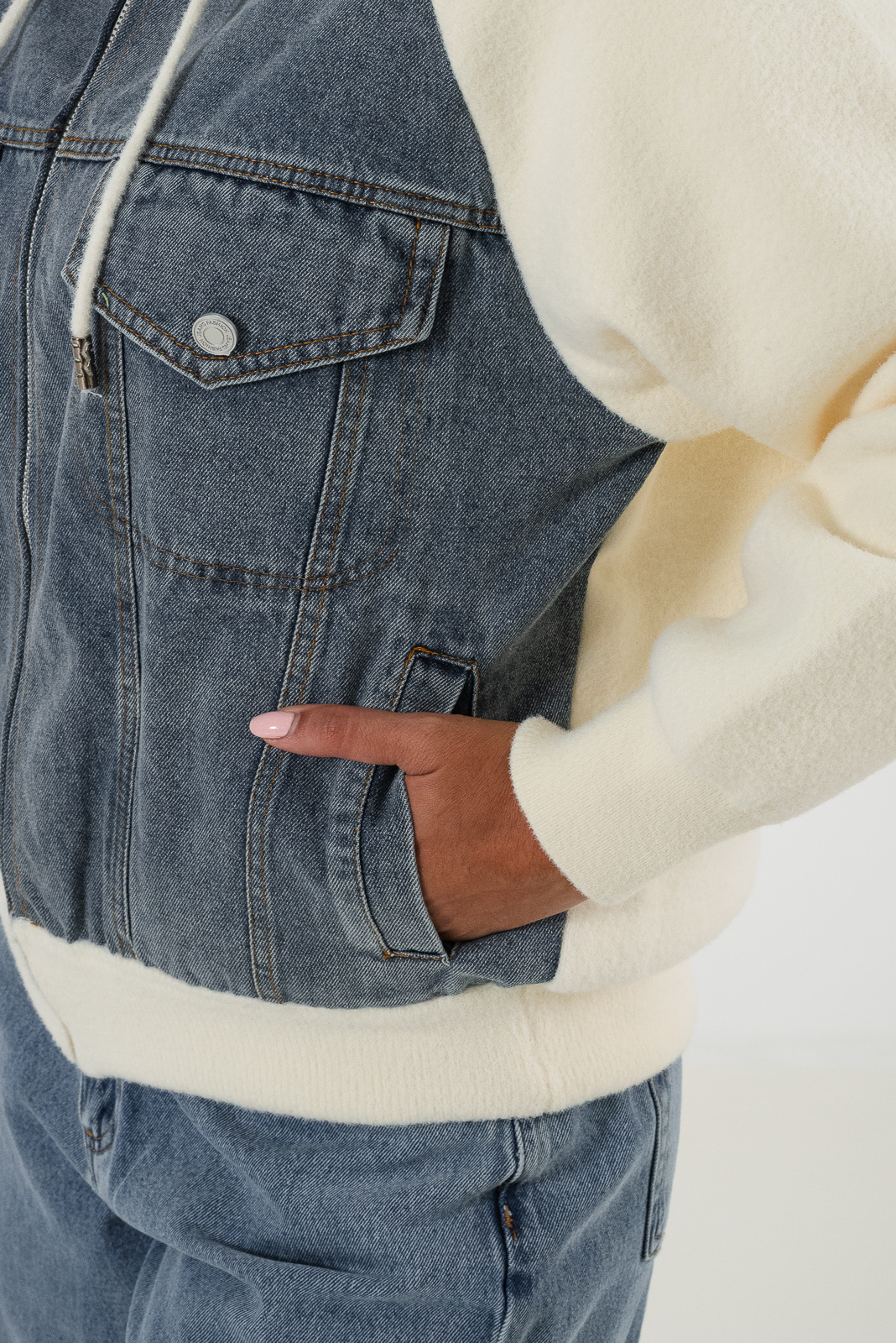 CAMPERA DE SUETER CON JEANS - 393 - Imagen 3