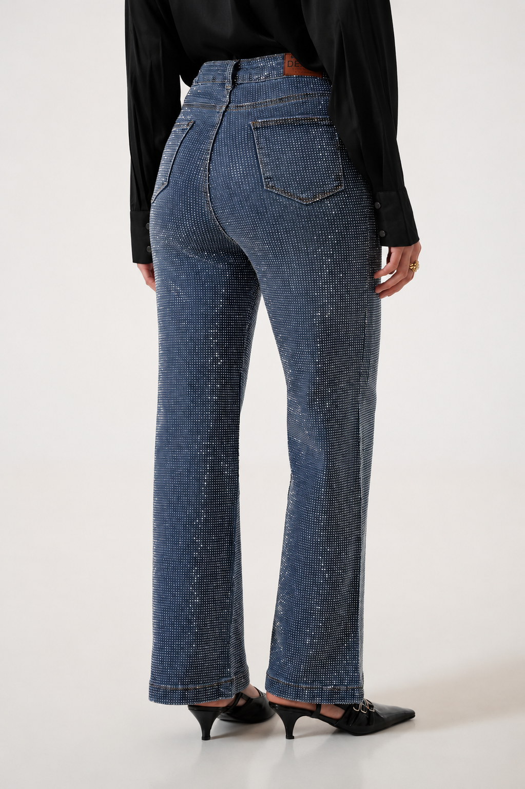 JEAN WID LEG STRASS - A25R08 - Imagen 4