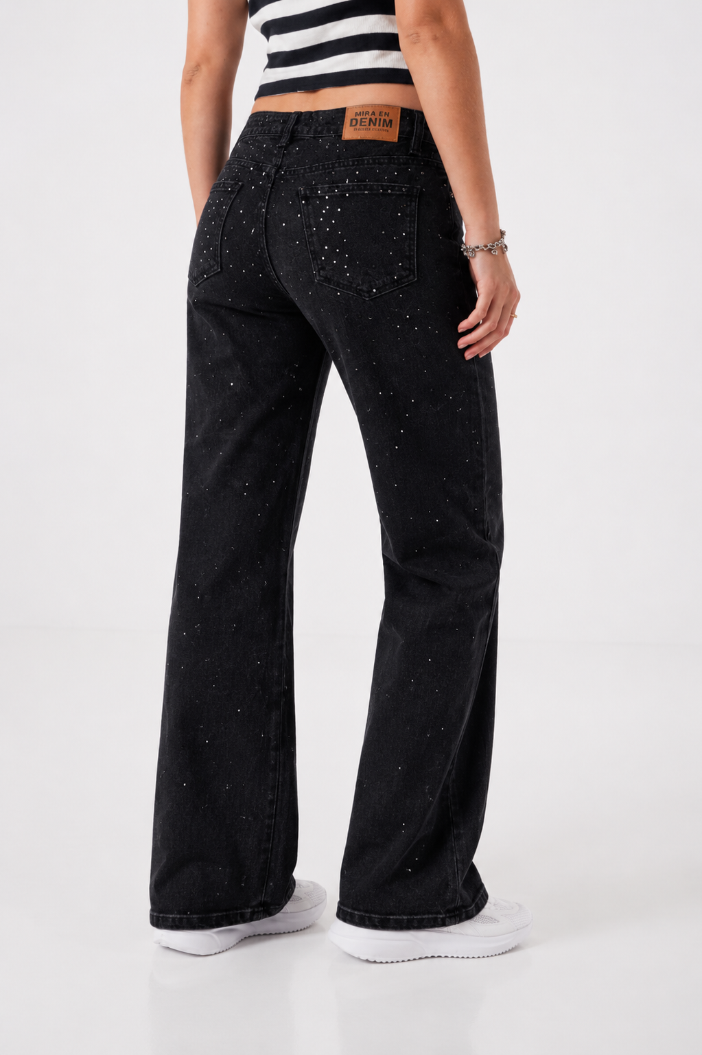 JEAN BLACK WID LEG STRASS - A25R10 - Imagen 4
