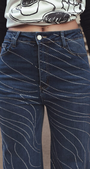 Alternative view of JEAN WID LEG STRASS - A25R20