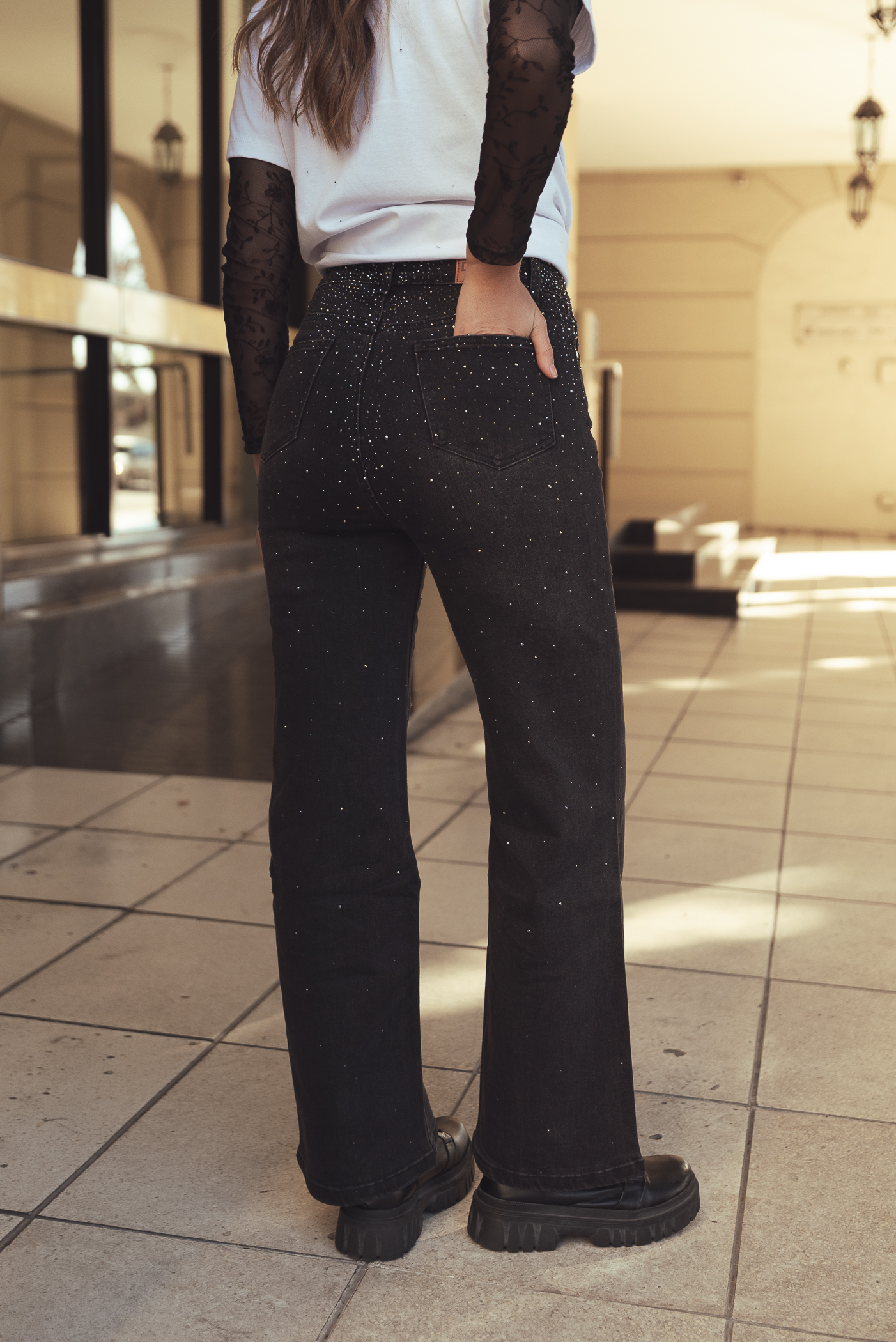 JEAN BLACK WID LEG STRASS - A25R10 - Imagen 2