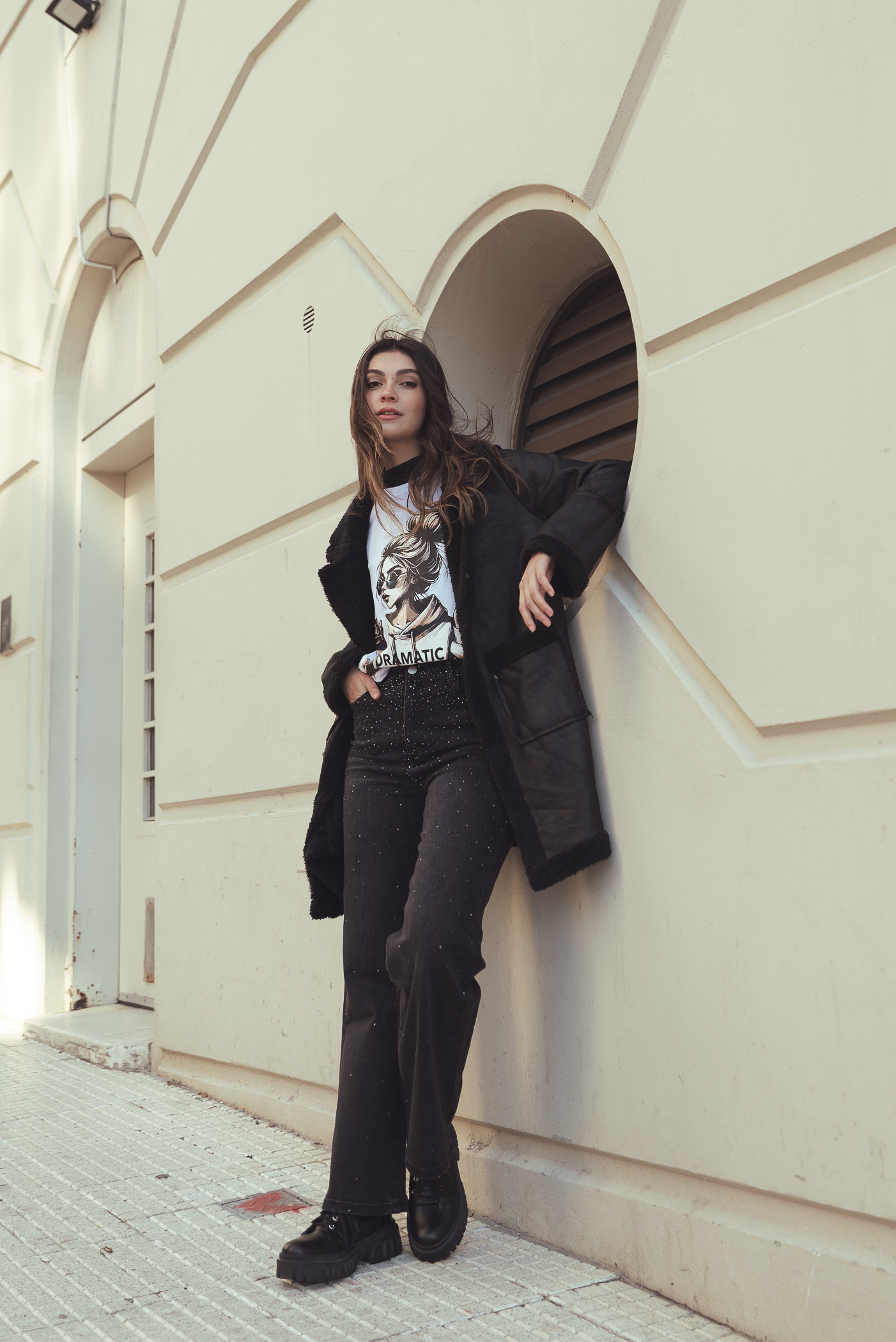 JEAN BLACK WID LEG STRASS - A25R10 - Imagen 6